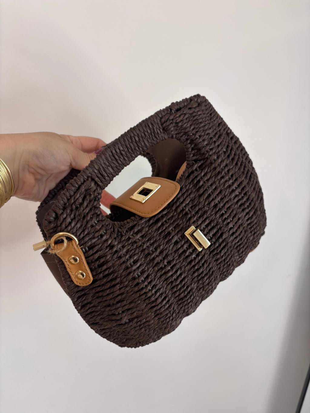Bolso de mano trenzado